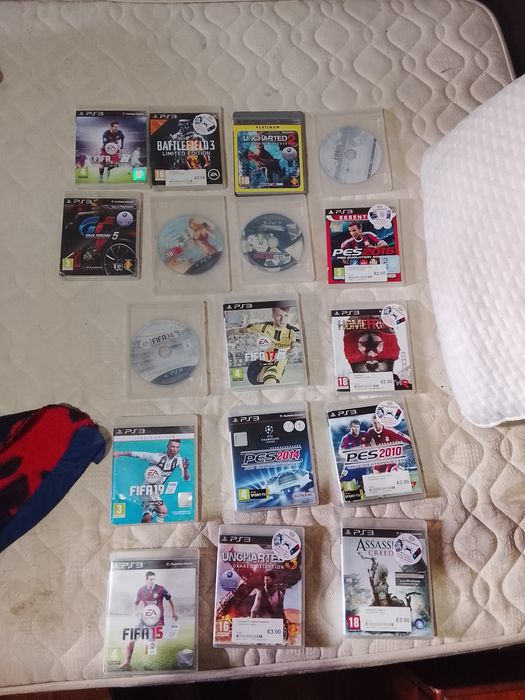 Ps3 com acessórios e jogos