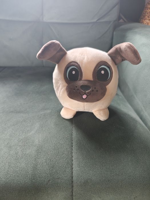 Zabawka z biedronki za naklejki