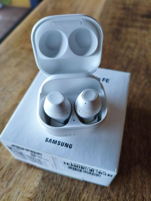 Galaxy Buds FE Novos