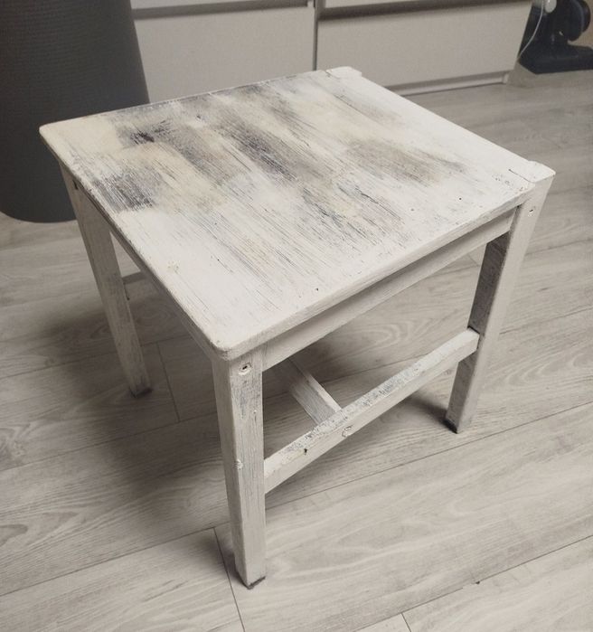 Taboret w stylu vintage