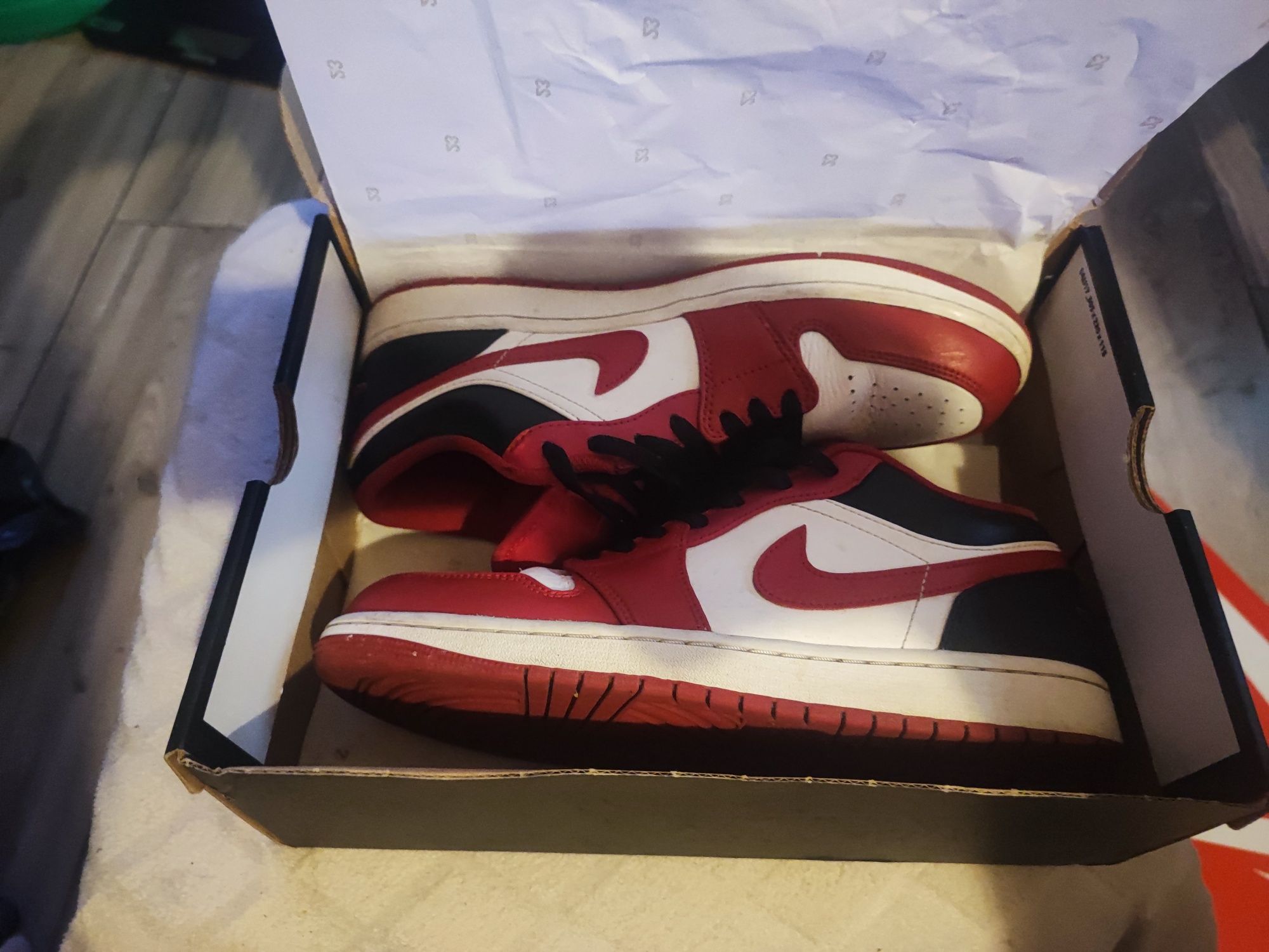 Buty Nike Air Jordan 1 LOW rozmiar 42,5 27cm