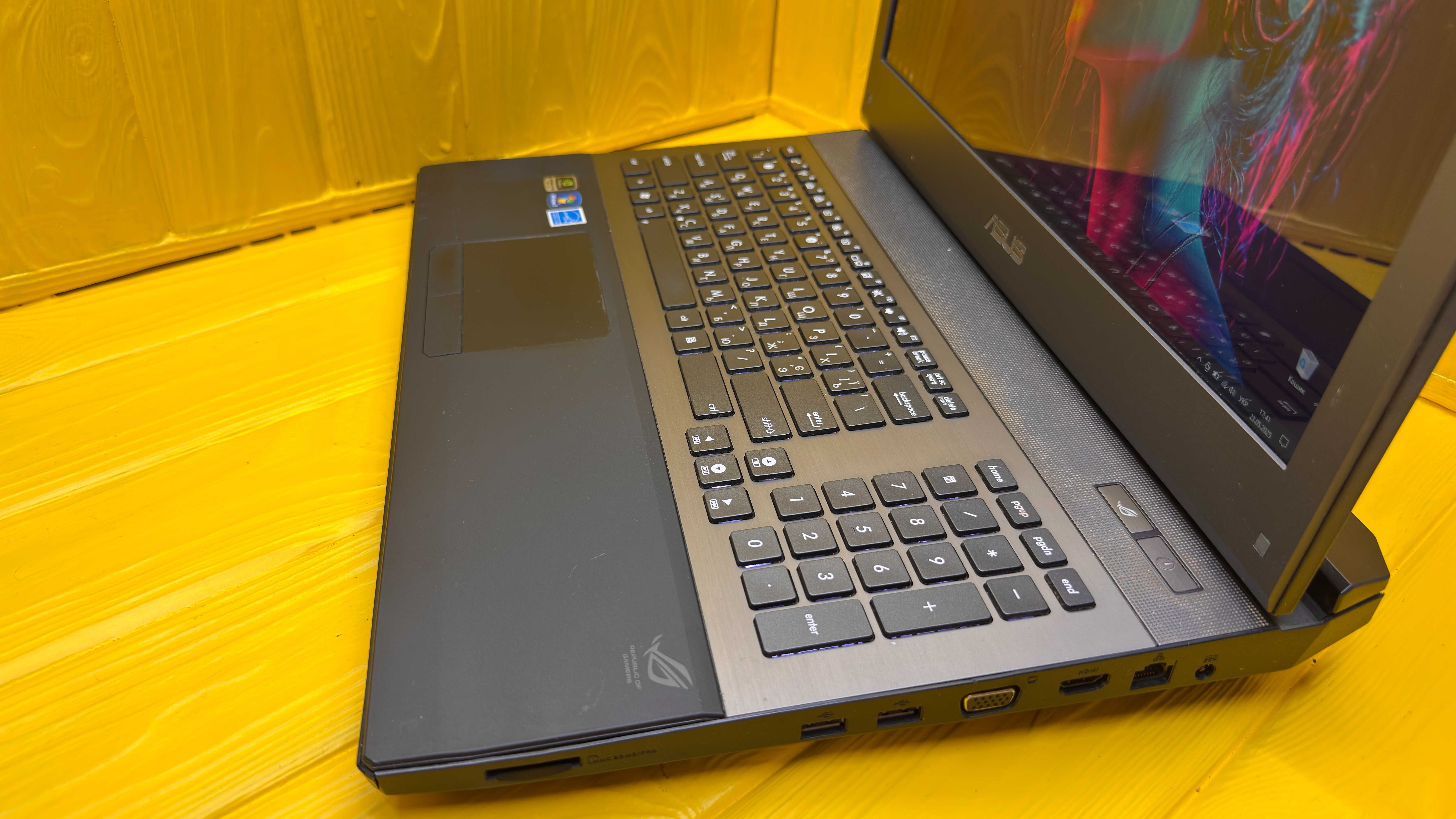 Ноутбук Для Работы и Игр Asus ROG G74SX /17.3" FHD/GTX 560M 2 GB