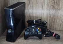 Konsola Xbox 360 Slim 1TB Model 1439 Pad Microsoft Czarny Zasilacz