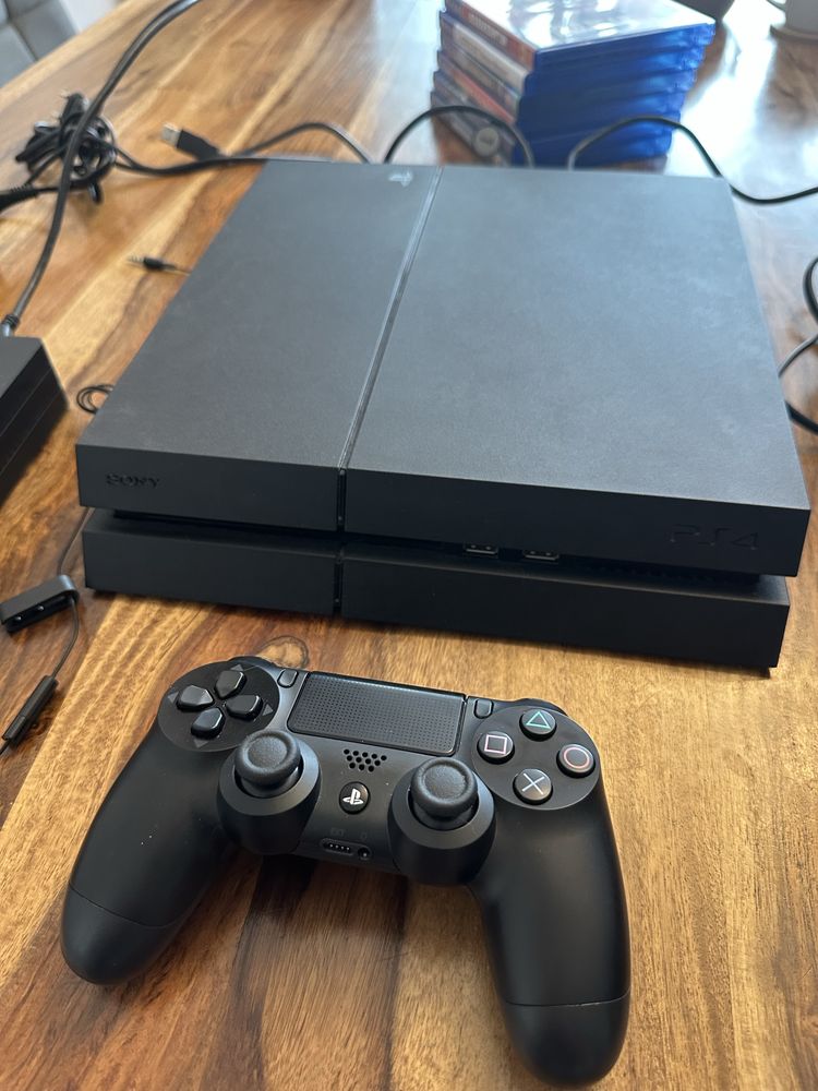 Ps 4 z zestawem VR plus gry