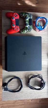 Konsola PlayStation 4 slim