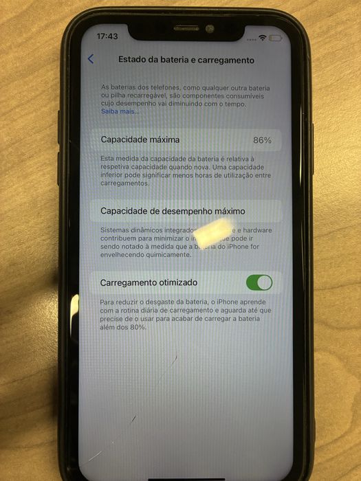 Iphone 11 com 83% bateria