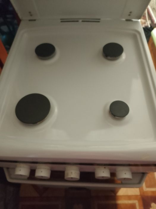 Газова плита в гарному стані