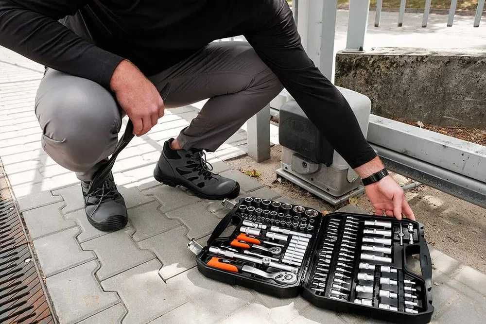 Nowy NEO Zestaw Kluczy Nasadowych 110 Elementów 1/2", 1/4" Walizka
