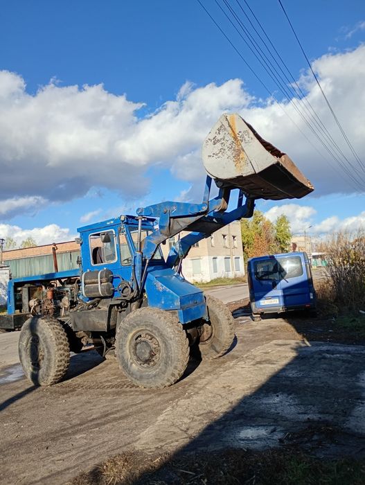 Продам фронтальный погрузчик ТО-6 (Д 561 б) после кап.ремонта.