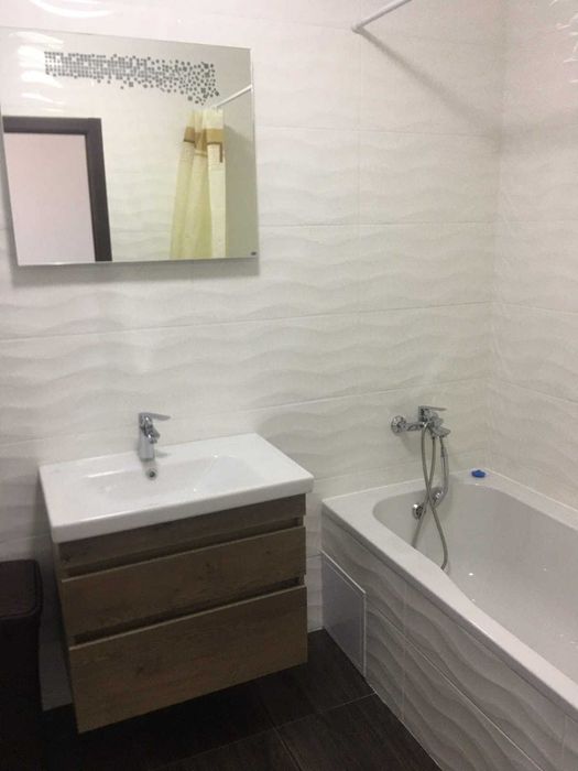 Продам 1 кім квартиру з ремонтом  в Жемчужині на Сахарова