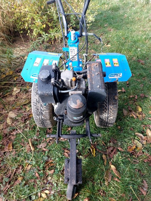 Мотоблок.з навісним