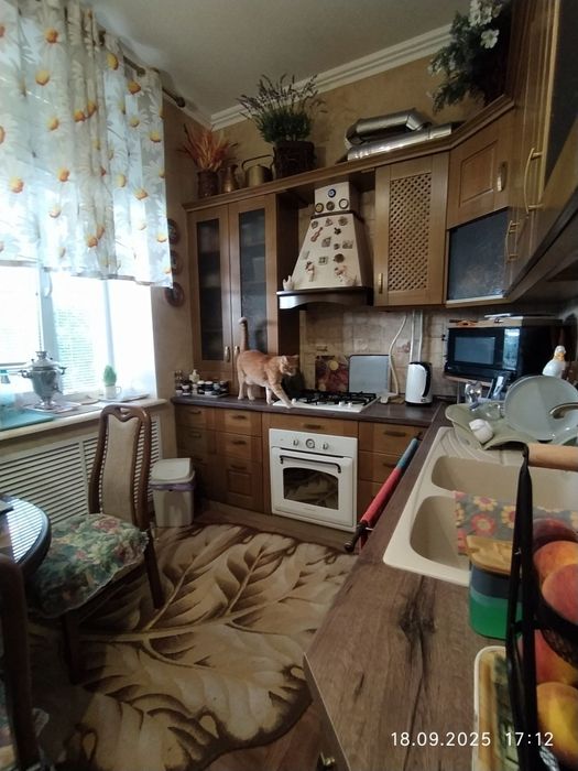 Продаж 2-кімнатної на Адміральській