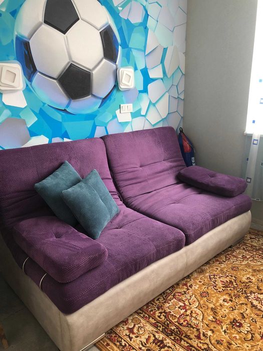 Диван у відмінному стані