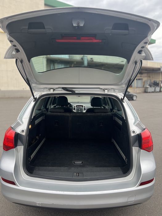 Opel Astra J 2011 1,7 CDTI