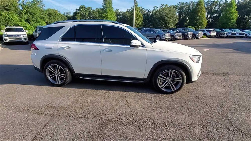 Mercedes-Benz GLE-Class      2021