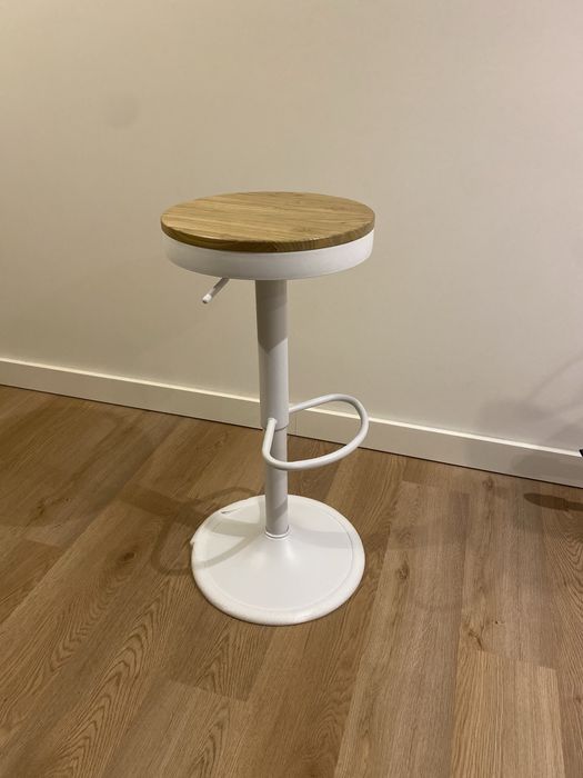 Banco alto ajustável