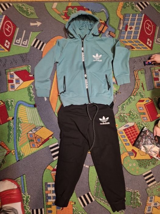 Dres chłopięcy 134/140