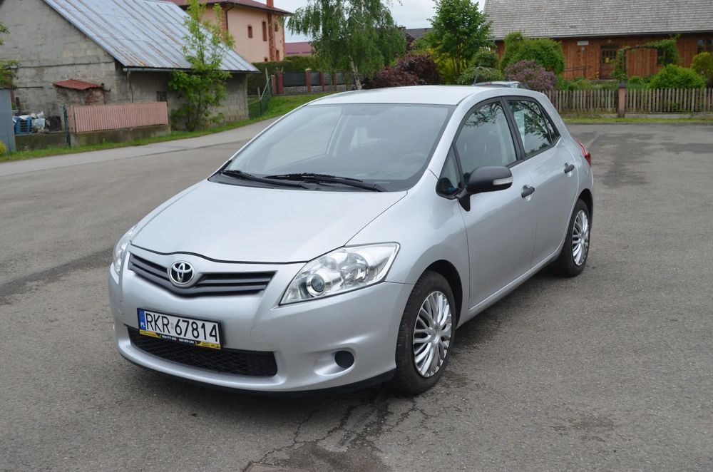 Toyota Auris Auris Lift 1.6 benzyna 6biegów