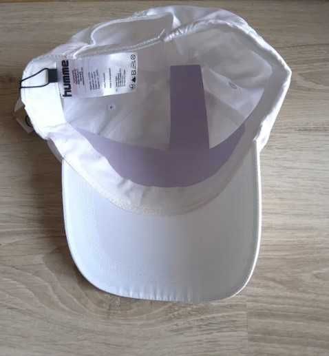 Biała czapka z daszkiem Hummel Copenhagen 2021 UNISEX
