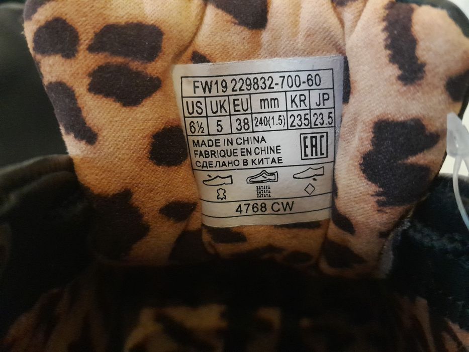 Nowe Buty LEVIS  sķóra   Rozmiar 38