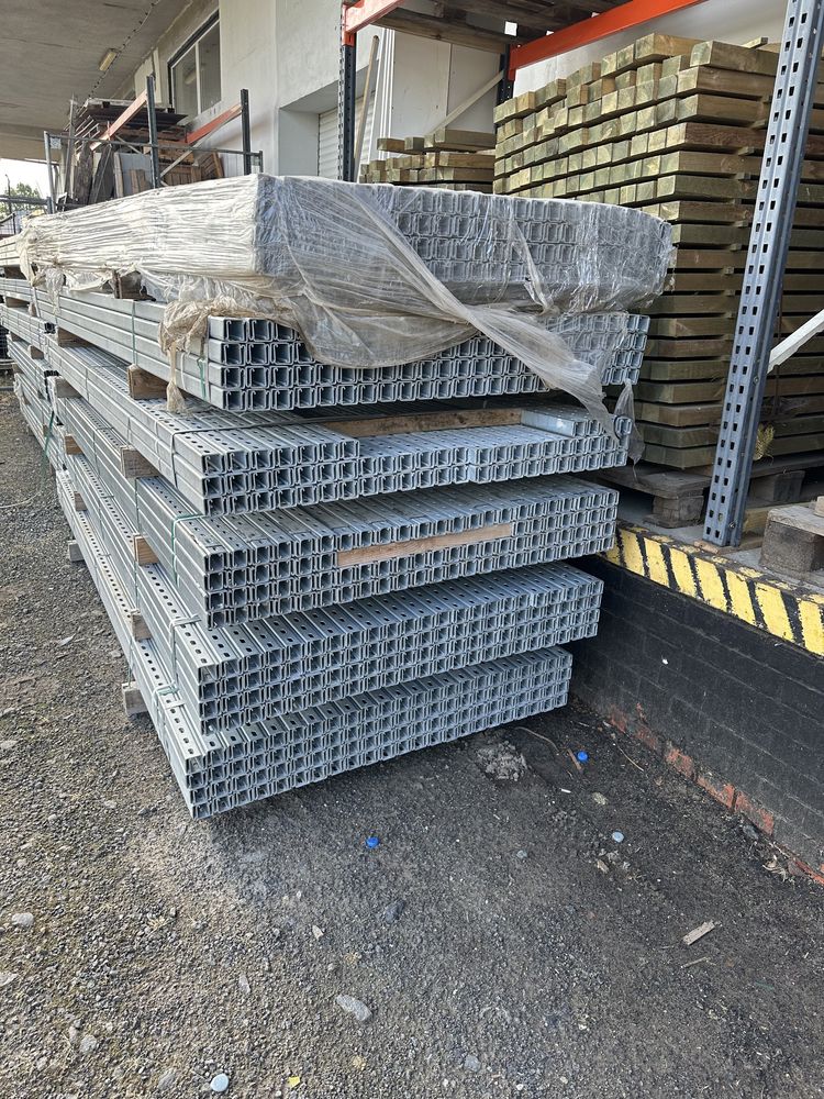 Ceownik Ocynkowany 41x41 gr 2,5 mm 3 m