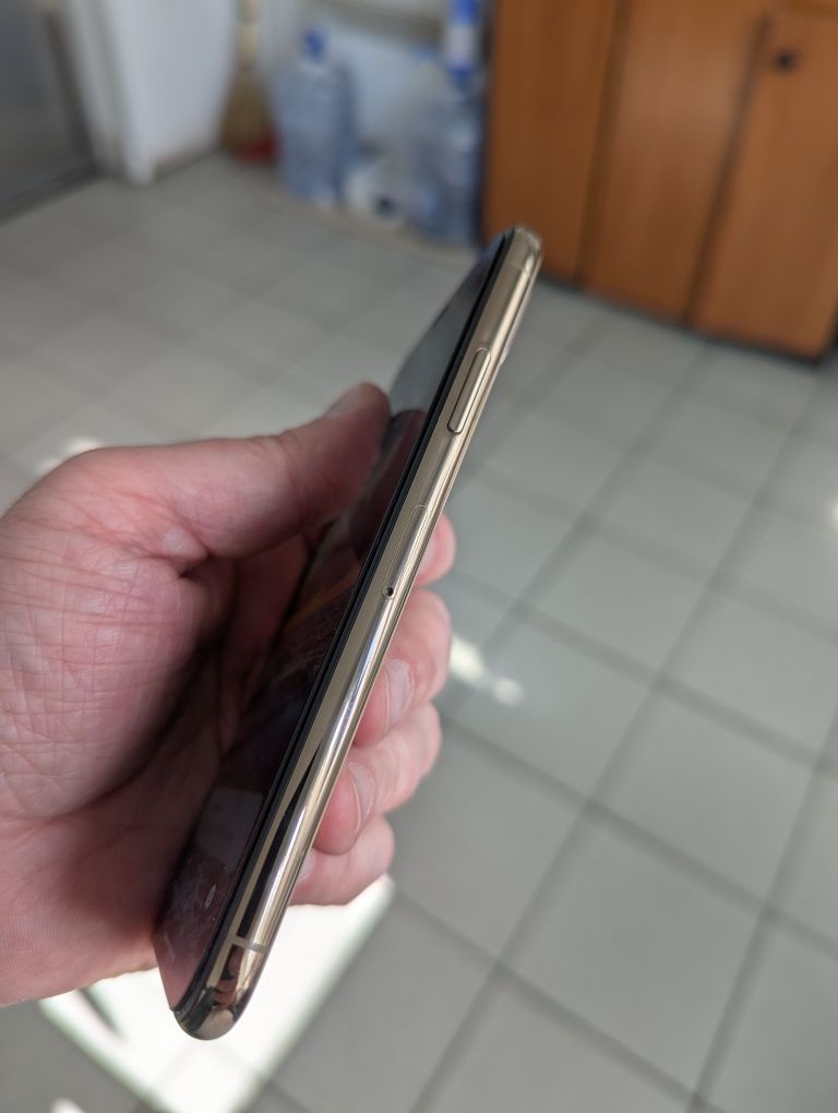 Iphone XS 256 гб неверлок