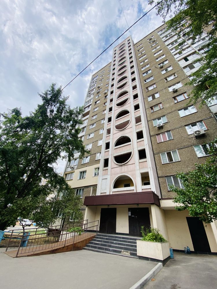 Продаж 3к.кв. вулиці Тростянецька 6д, Київ