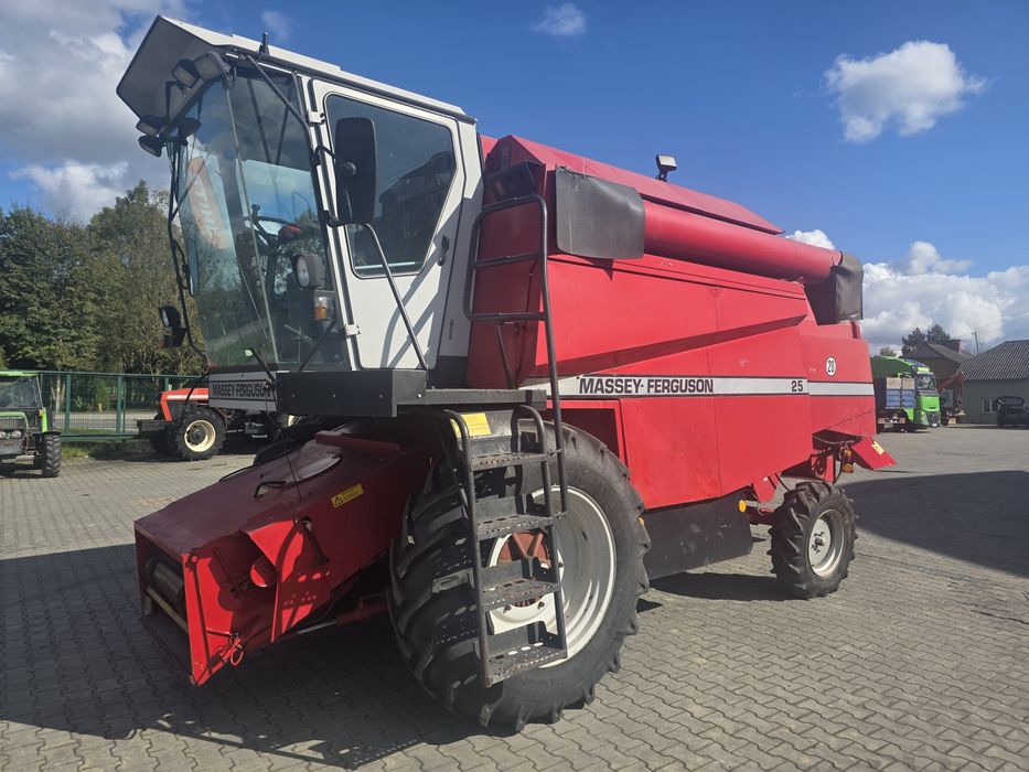 Kombajn zbożowy Massey Ferguson 25 z Niemiec hydro klimatyzacja