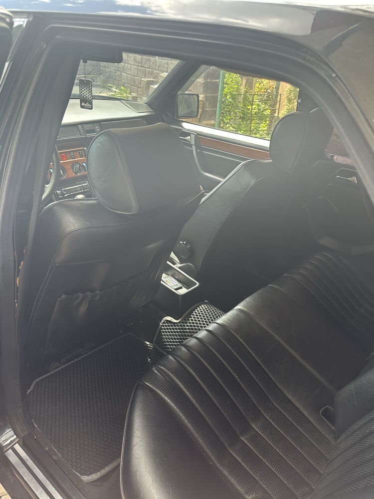 Mercedes-Benz w 124 2.0 disel