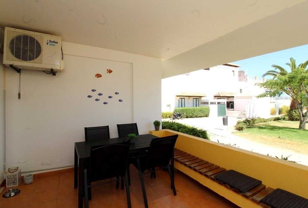 Apartamento T1+1 - até 4 PAX - Urb. Golden Club Cabanas, Algarve