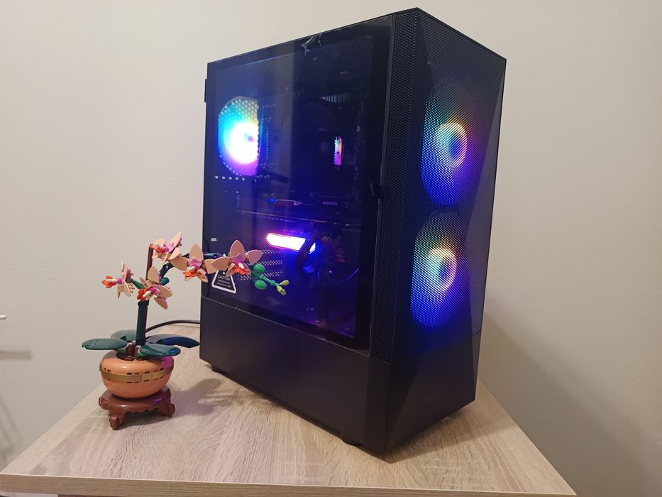 Komputer gamingowy  Ryzen 7 5700X/RX6760XT 12GB/16 GB RAM/1Tb M.2