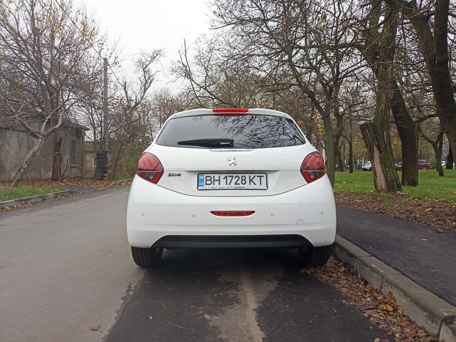 Peugeot 208 2020 року