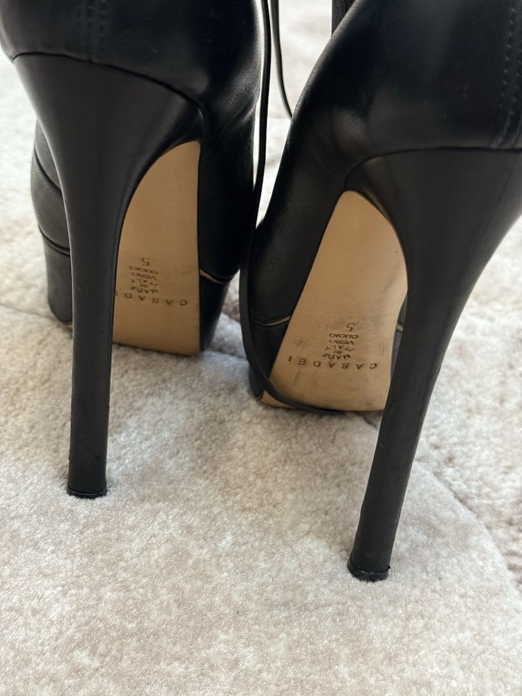 Ботильйони Casadei