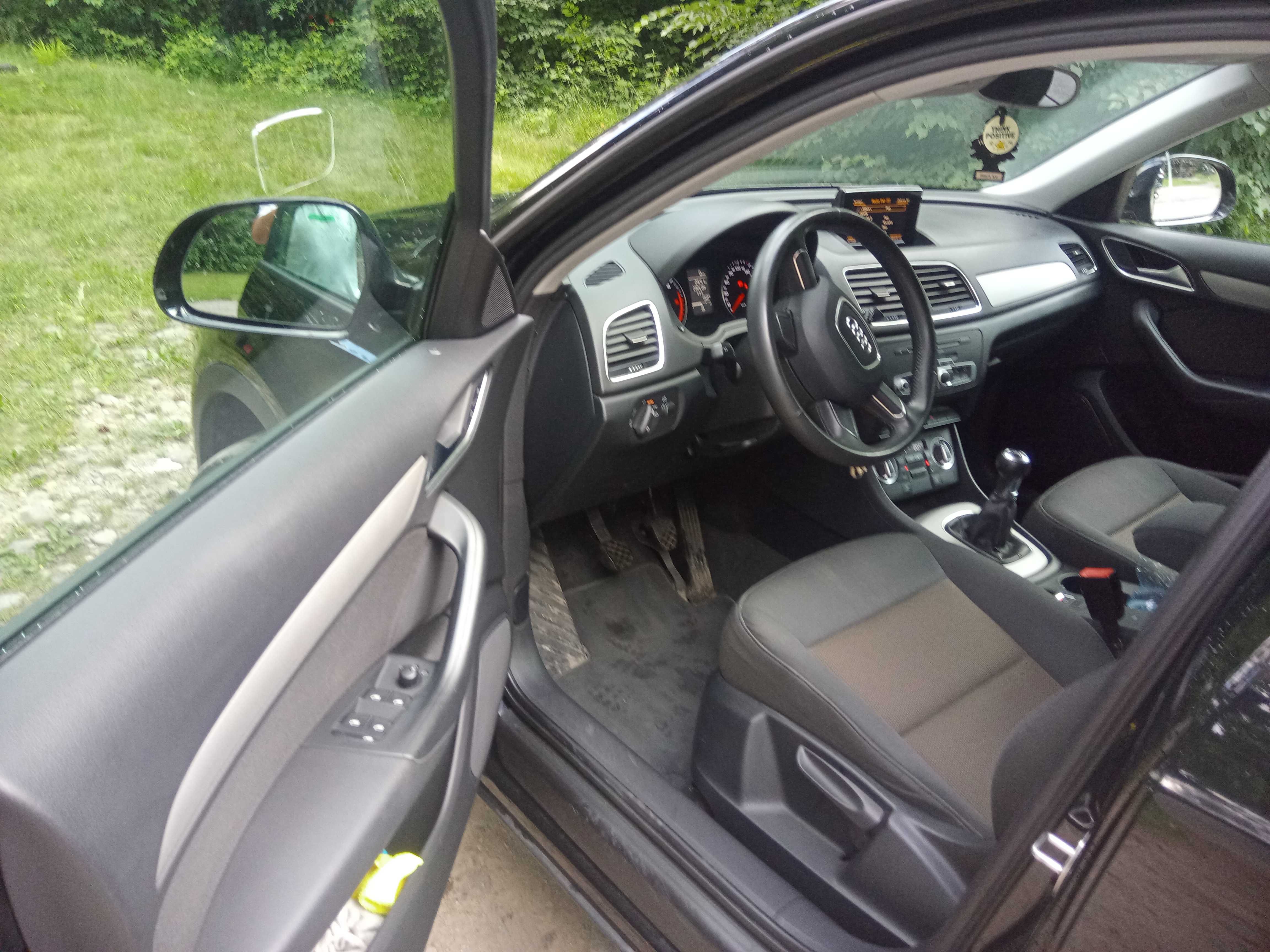 Sprzedam Audi Q3 2.0 tdi