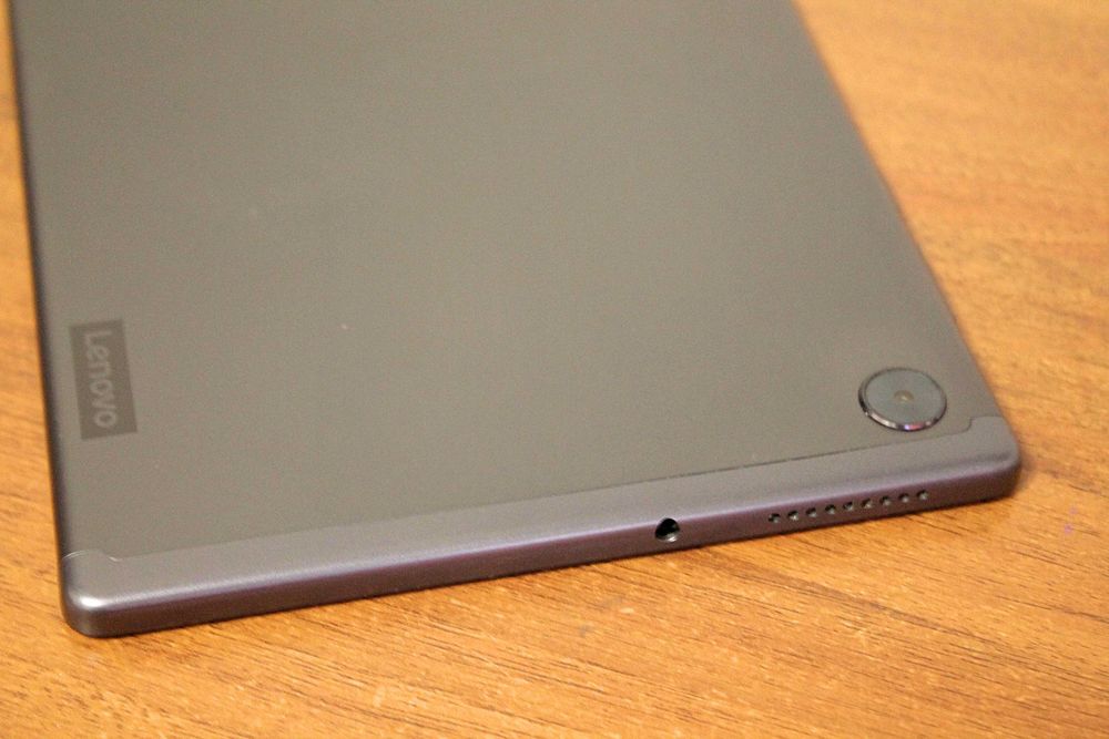 Планшет Lenovo TAB M10 HD TB-X306F