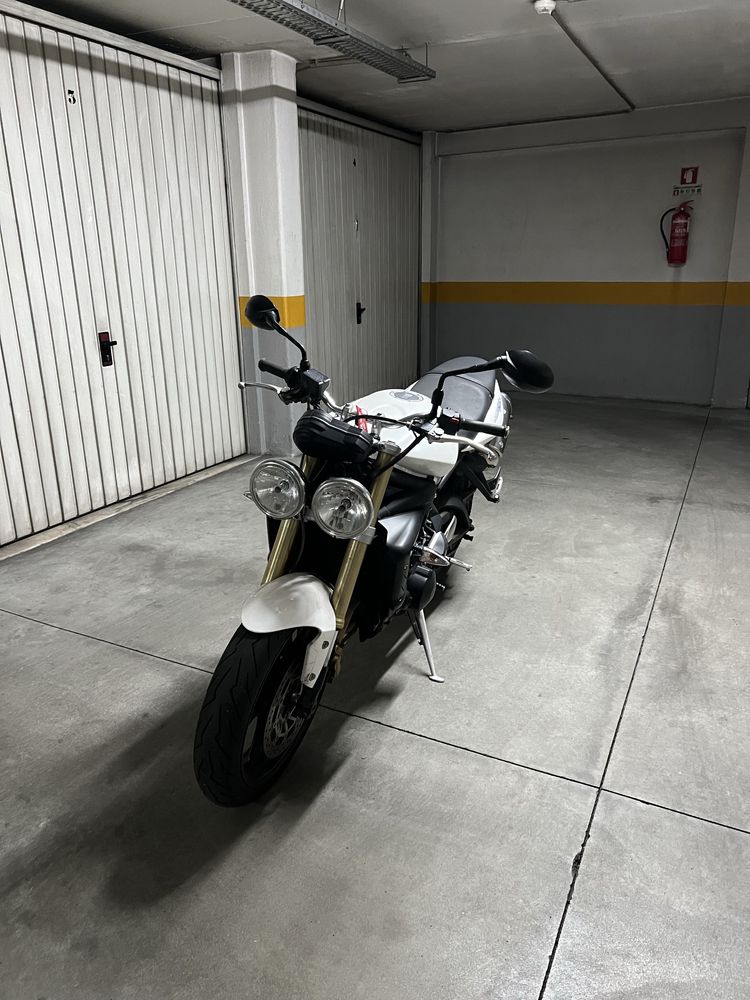 Triumph Street Triple 675