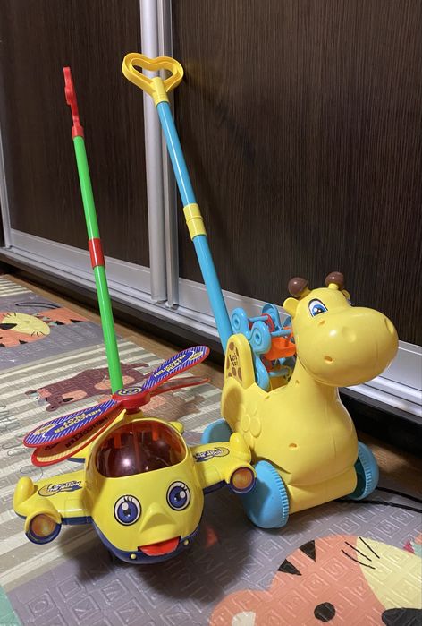 Іграшки дитячі каталки