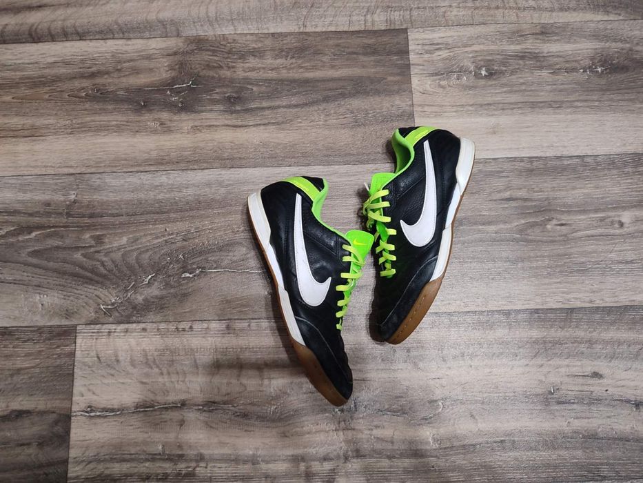 Футзалки Nike Tiempo