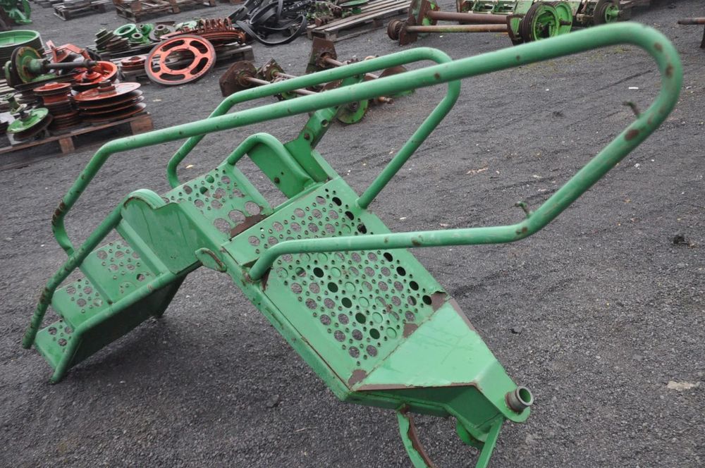 SCHODKI JOHN DEERE 1550 WTS