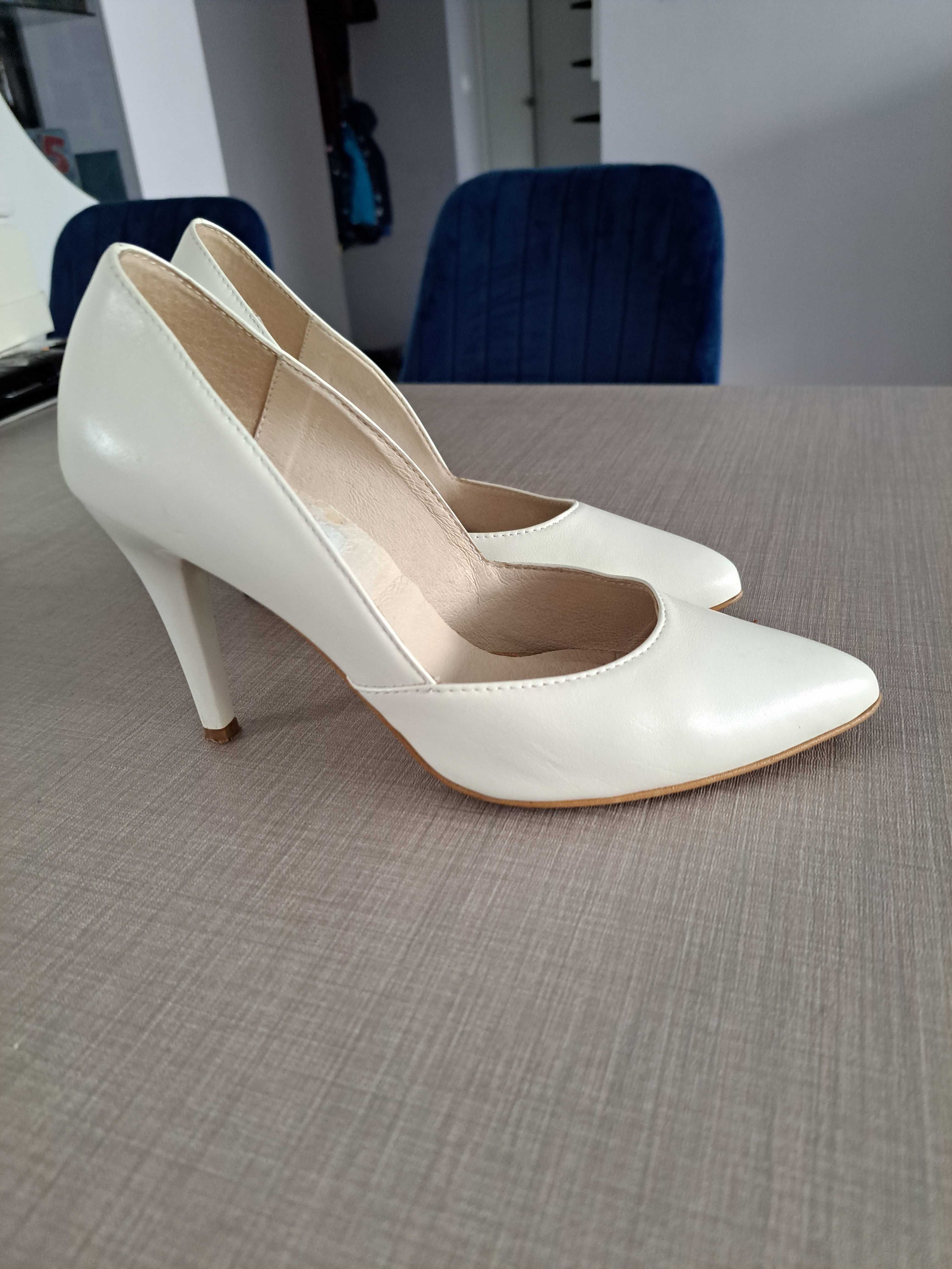 Buty ślubne kolor ivory, śmietankowy