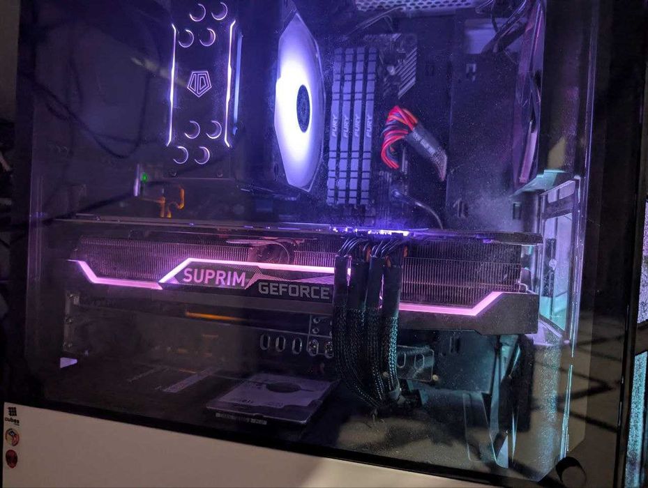 Відеокарта GeForce RTX 3070 SUPRIM X в гарному стані