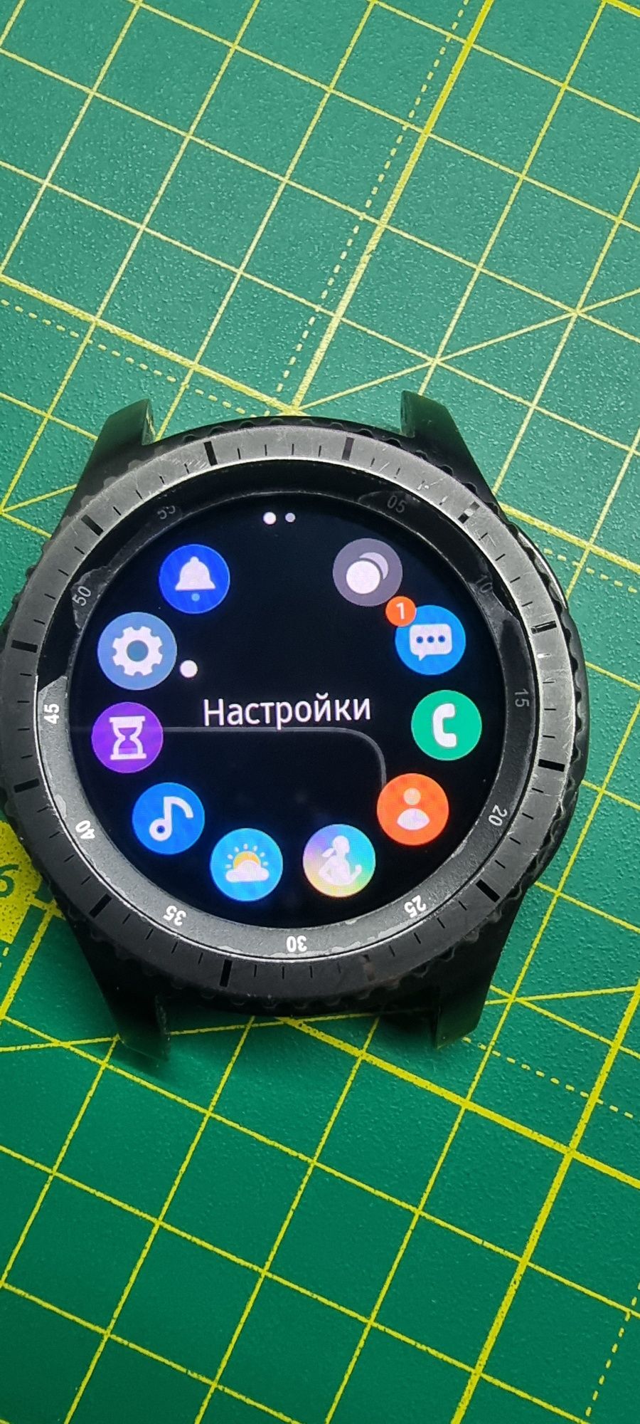 Смарт-часы Samsung Gear S3 Frontier (SM-R760).