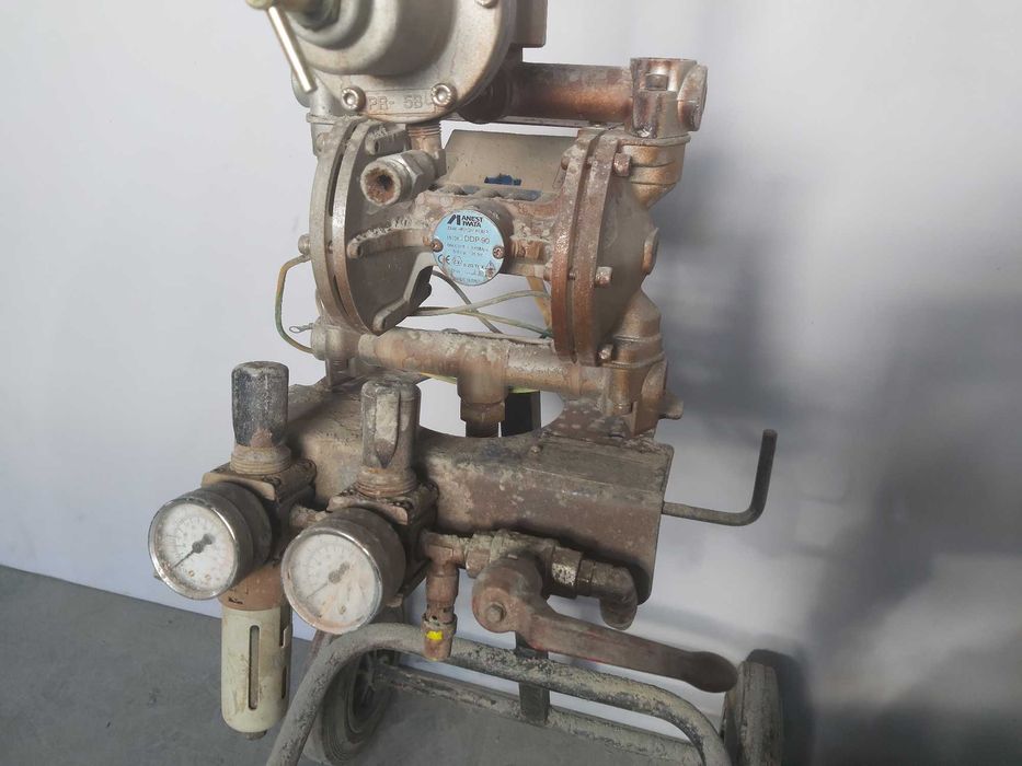 Pompa lakiernicza membranowa Iwata DDP-90 + Stojak DPS-903F