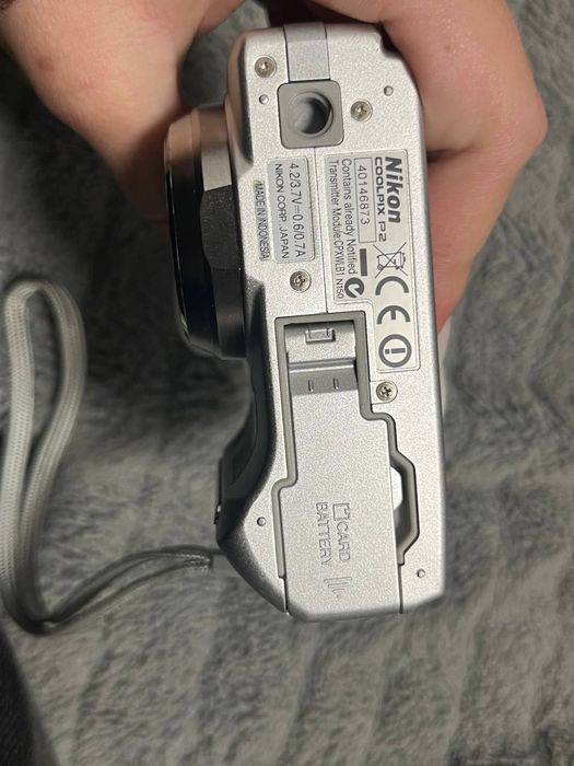 Цифровий фотоапарат nicon Coolpix p2