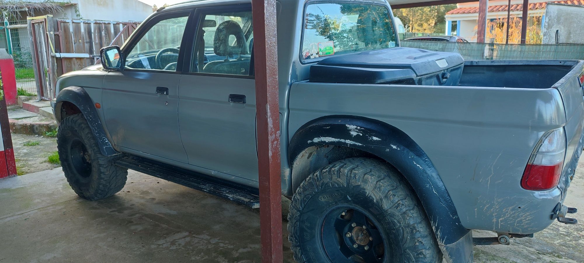 Mitsubishi L200 Strakar