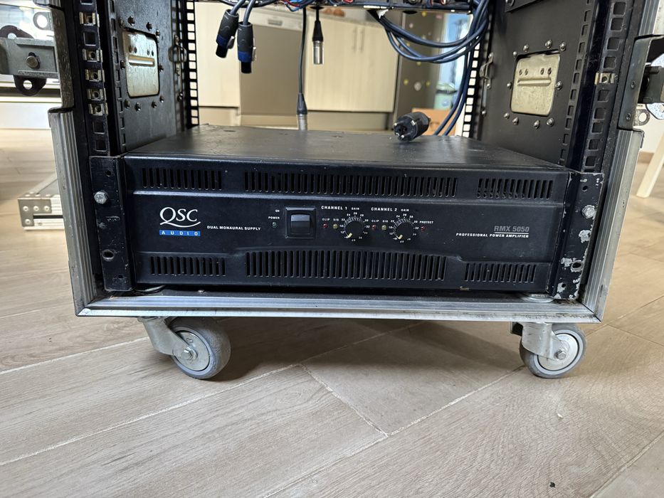 Amplificador QSC RMX 5050