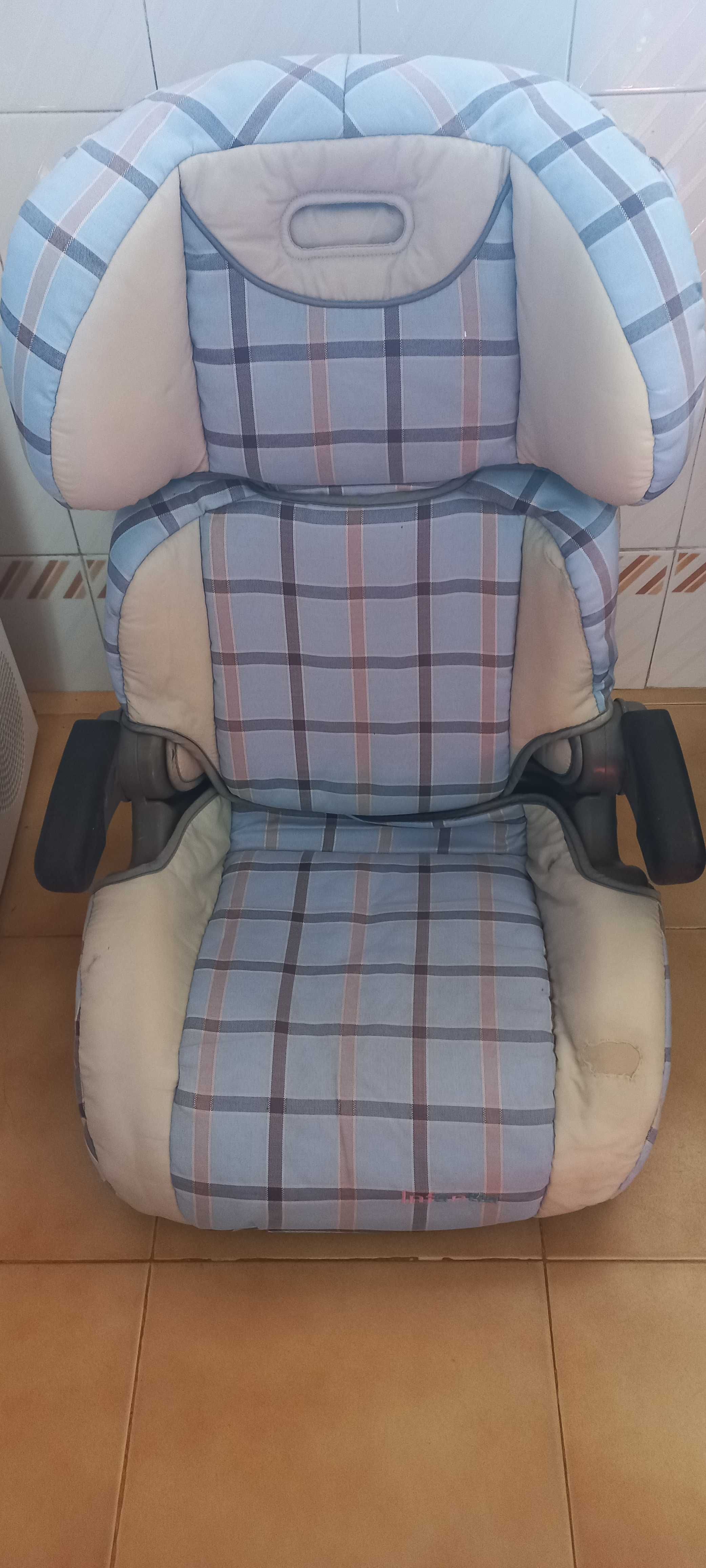 Cadeira bebé auto (duas)
