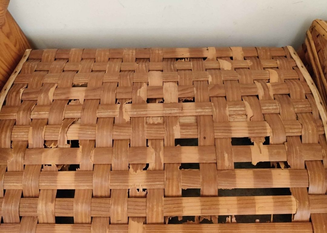 Conjunto de arcas em verga - necessitam retoques
