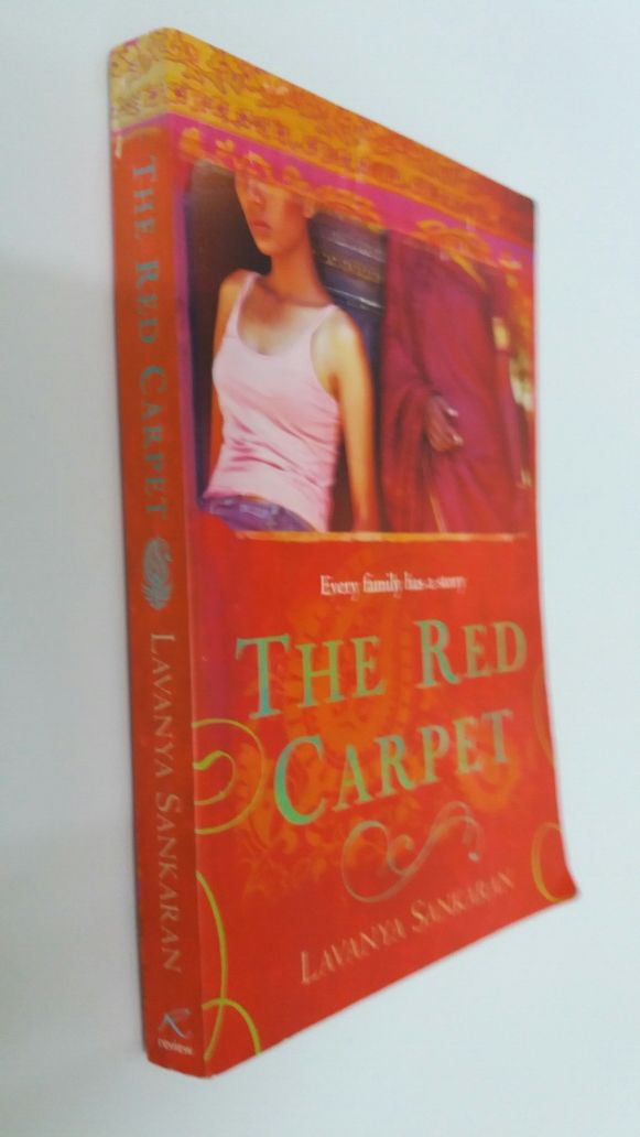 Livro em Inglês: The Red Carpet - Levania Sankaran