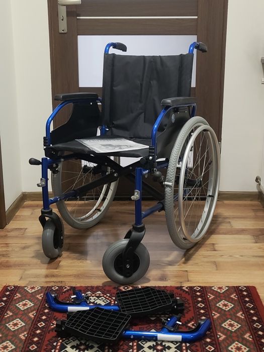 Wózek inwalidzki Vermeiren D200P aluminiowy stop lekki